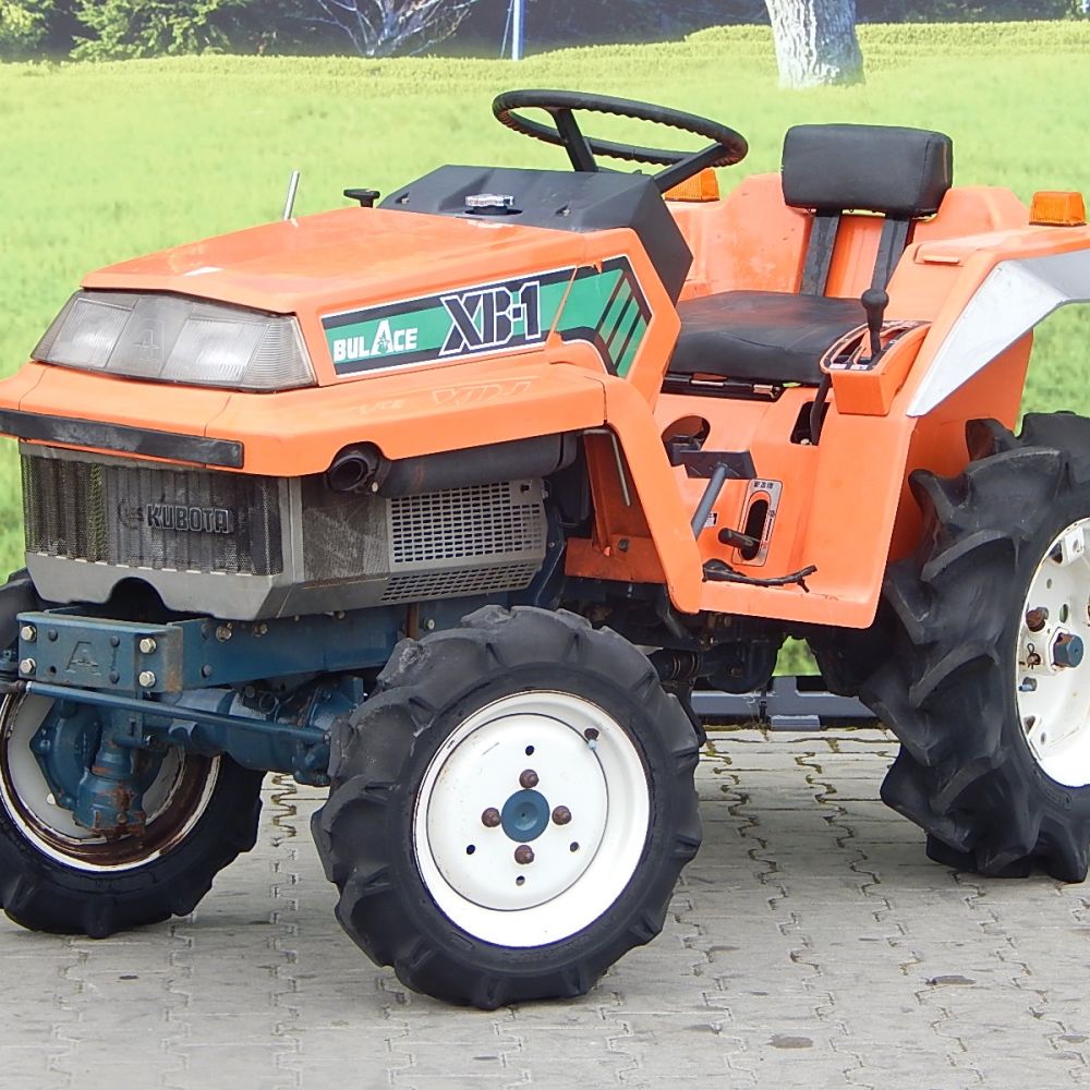 Kubota, model XB-1, nr. ramy: 11327 4WD