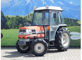 Kubota, model GL33, nr. ramy: 20824 4WD+kabina AC