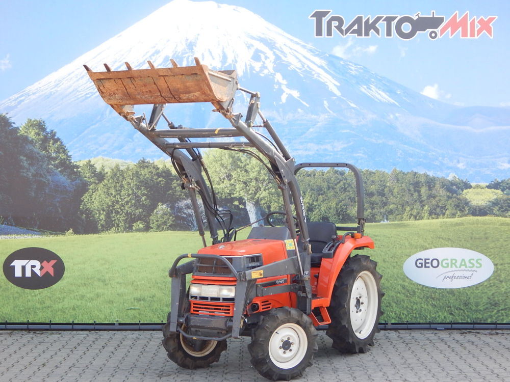 Kubota, model GT3, nr ramy 56777 4WD+TUR